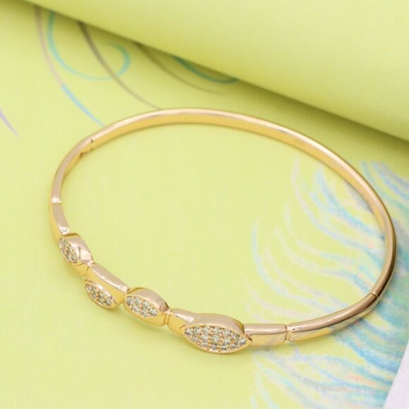 Rose Gold Plated Bangle with Leaf-Inspired Sparkling Design, XPBL0552 - Picture 4 of 12